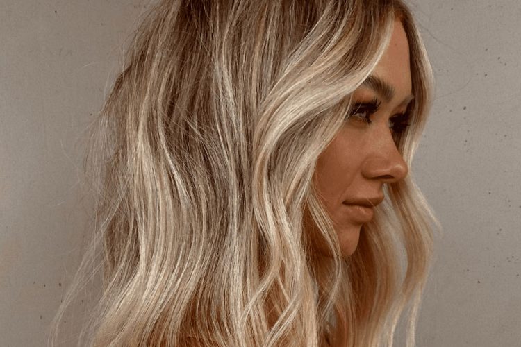 The Right Time to Dye Your Hair After Bleaching: How Long Should You Wait